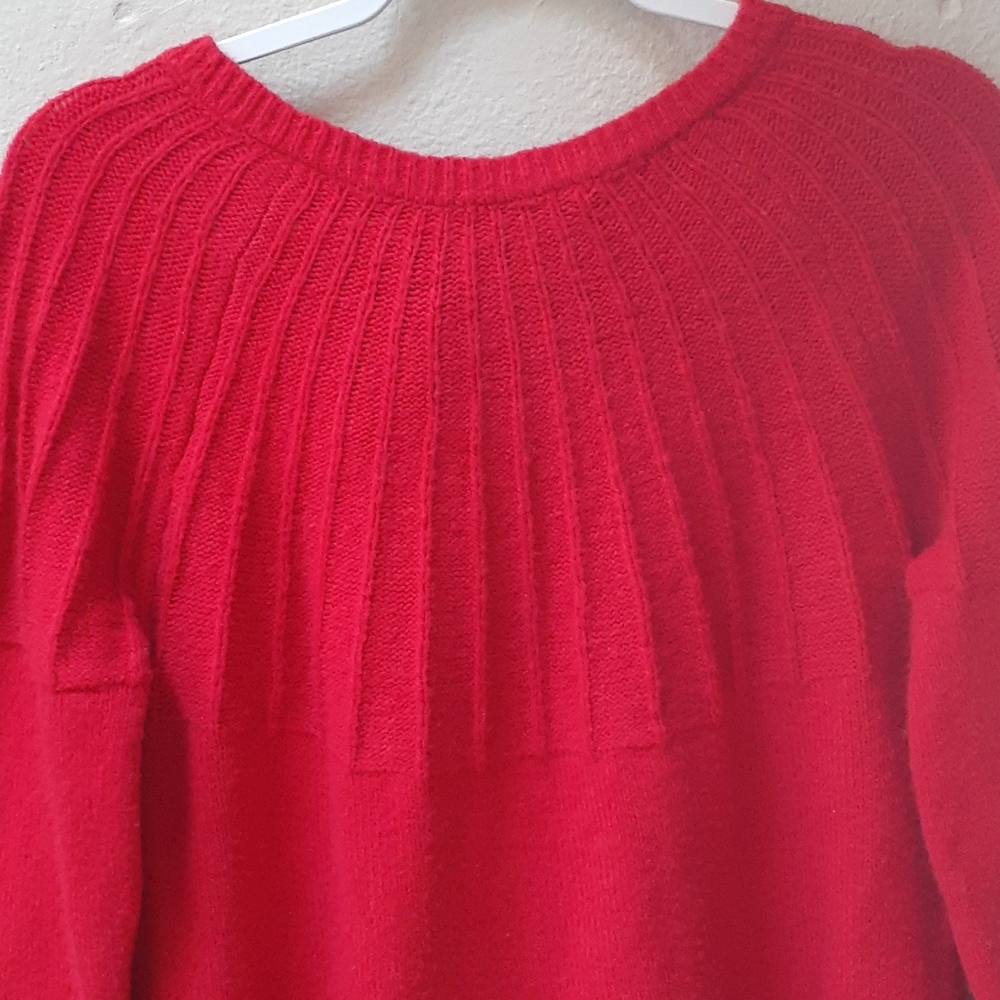 Sweater - Picture 2 of 3